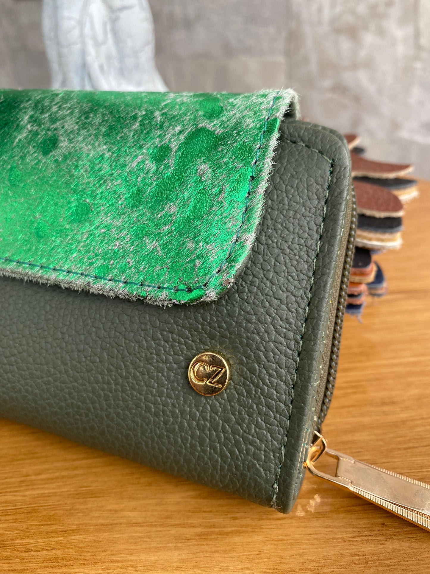 Billetera Bovi V CZ Verde militar-verde pelo