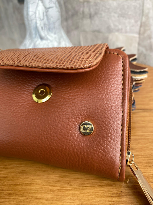 Billetera Chic IV CZ Miel galleta-textura