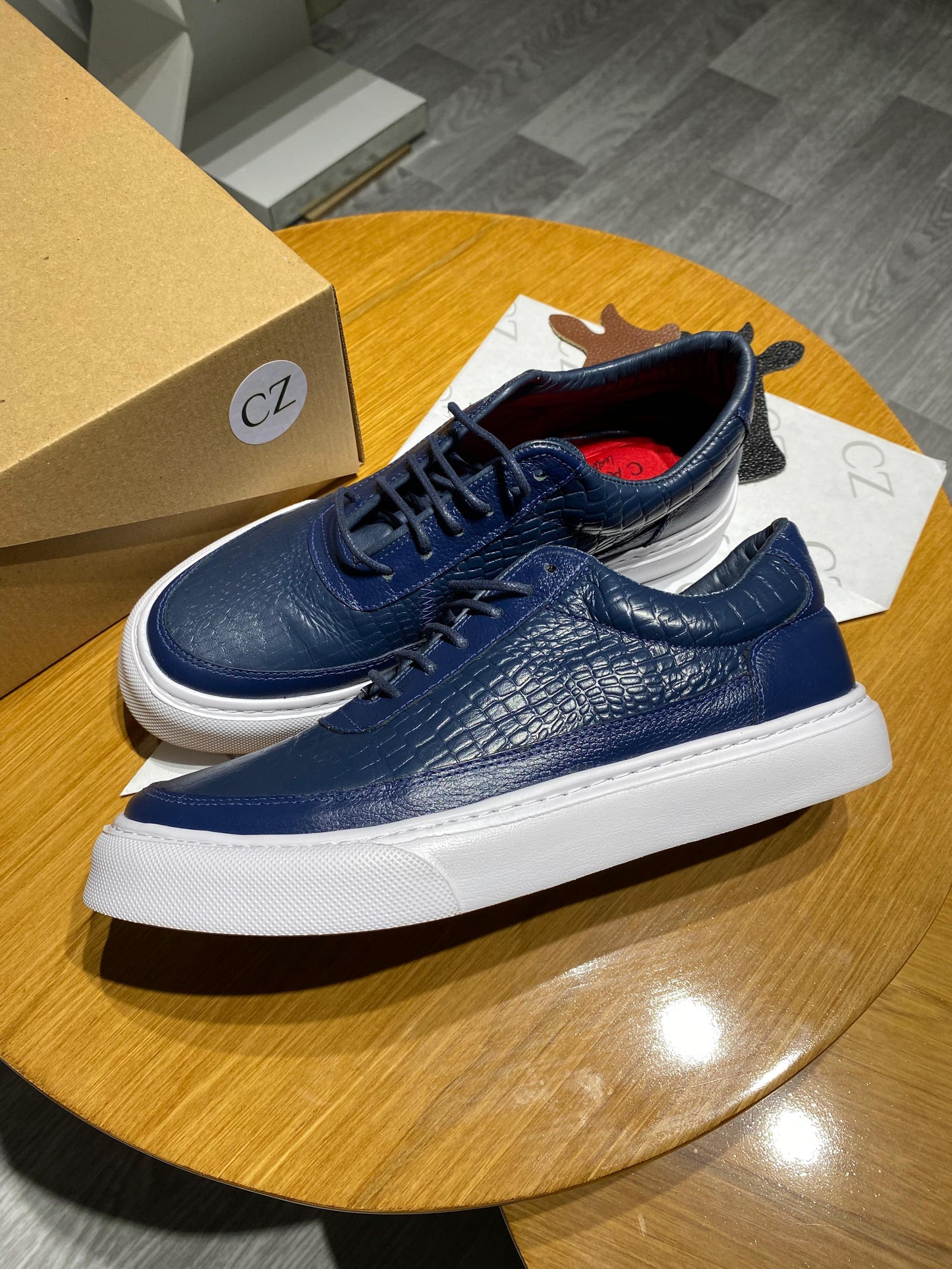 Sneaker Cobra CZ Azul Oscuro